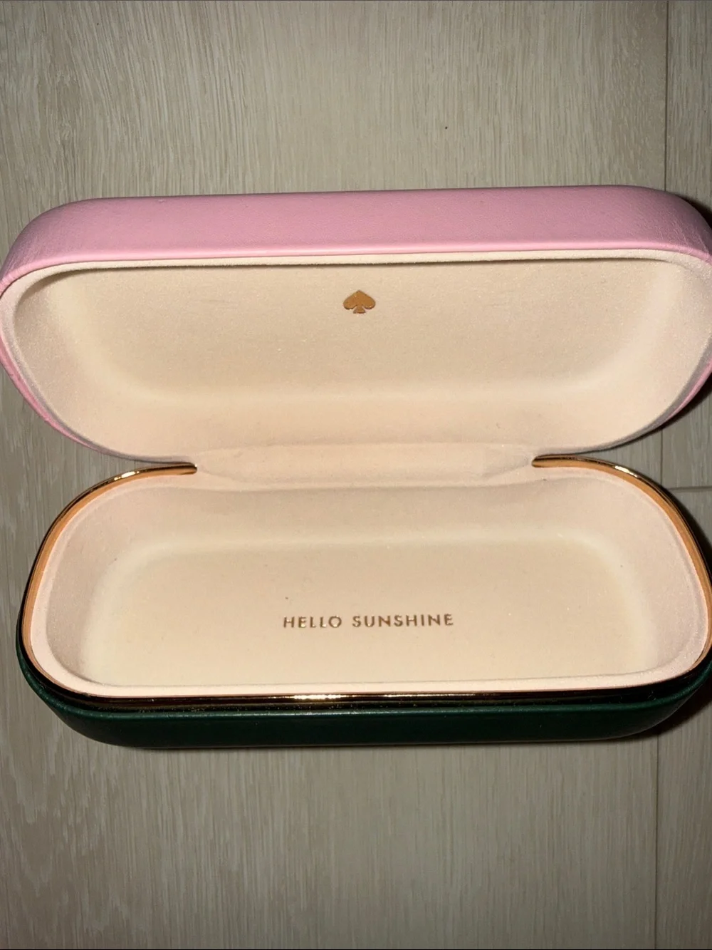 ✨kate spade Pink and Green Eyewear Case with Gold Accents